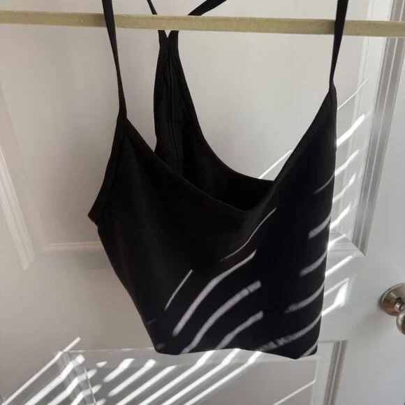 Vuori AllTheFeels All the Feels Tank Sz M NWOT Black - Picture 2 of 3